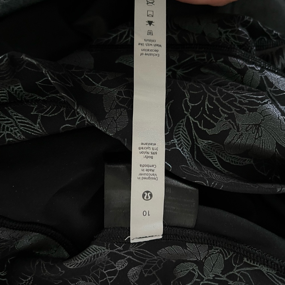 lululemon athletica Black Leaf Pattern Leggings